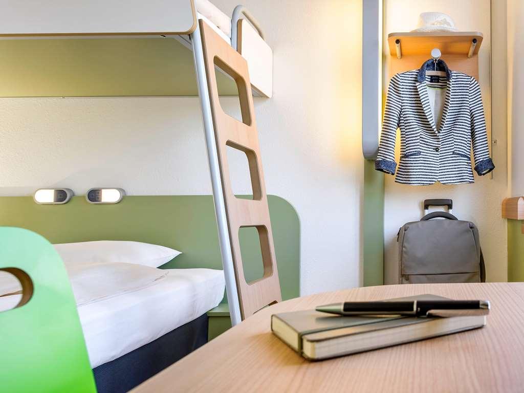 Ibis Budget Berlin Ost Room photo